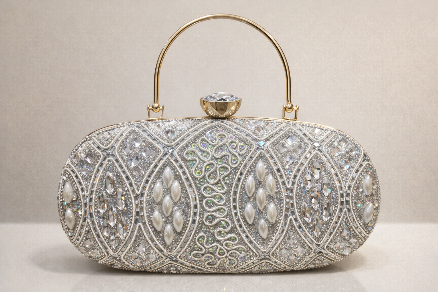 Sunehri Noor Clutch