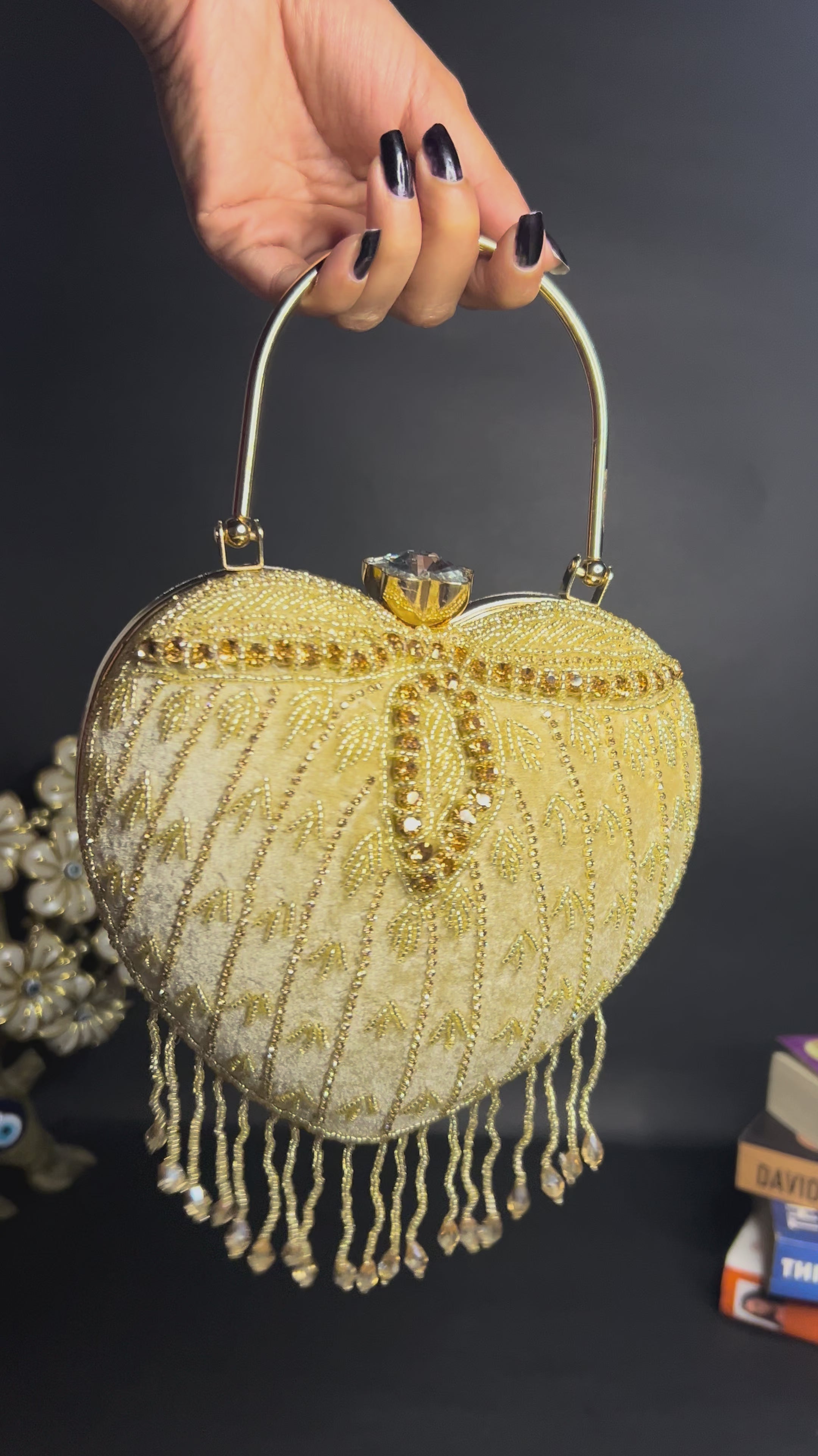 Seraphine Heart Clutch